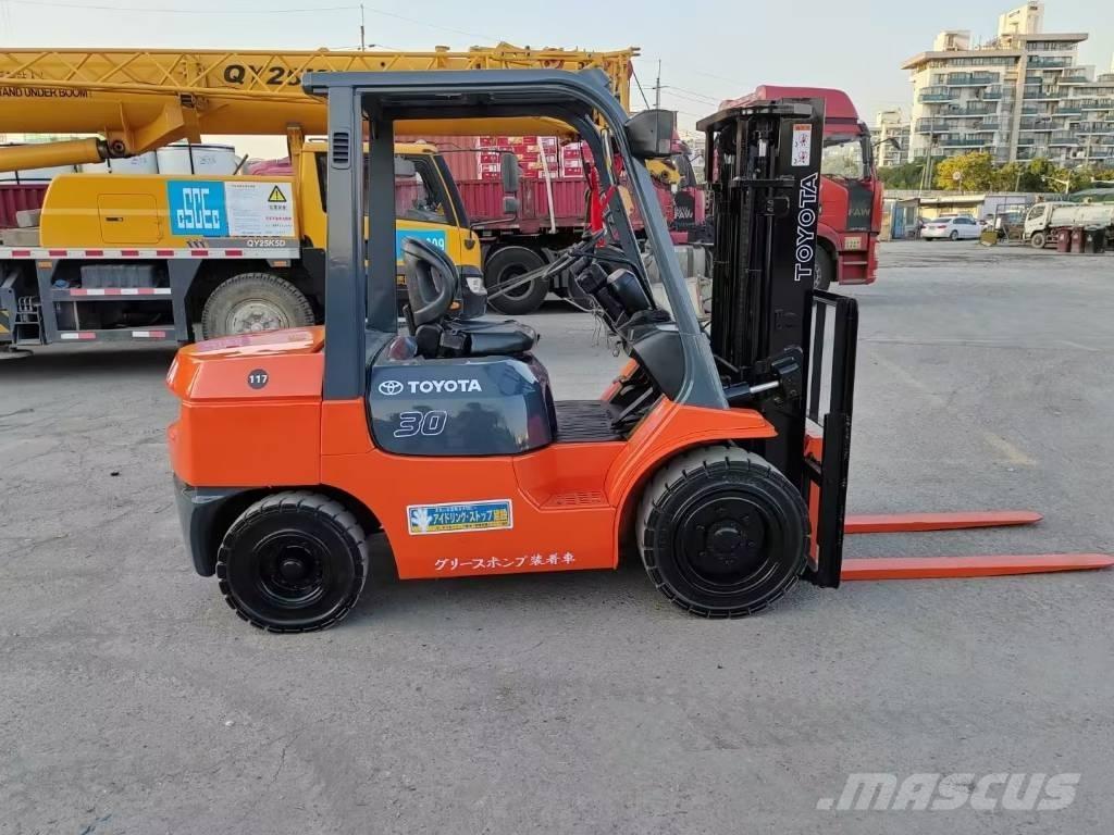 Toyota FD 30 Diesel heftrucks