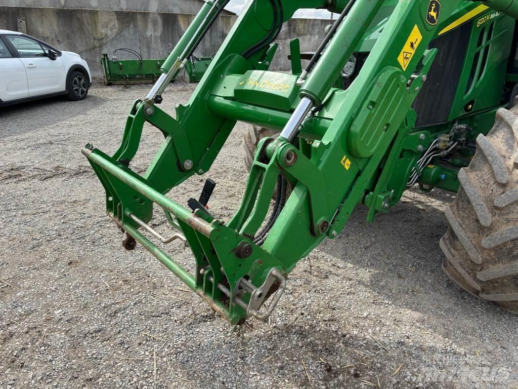 John Deere 6120M Traktoren