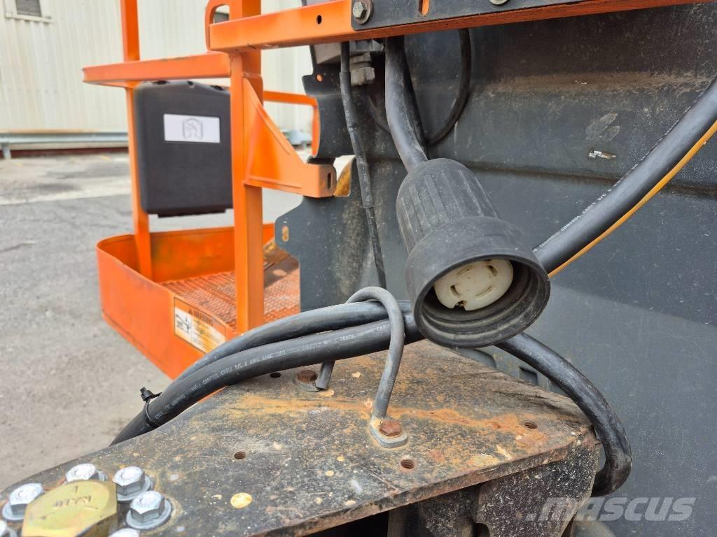 JLG 400 S Teleskopbühnen