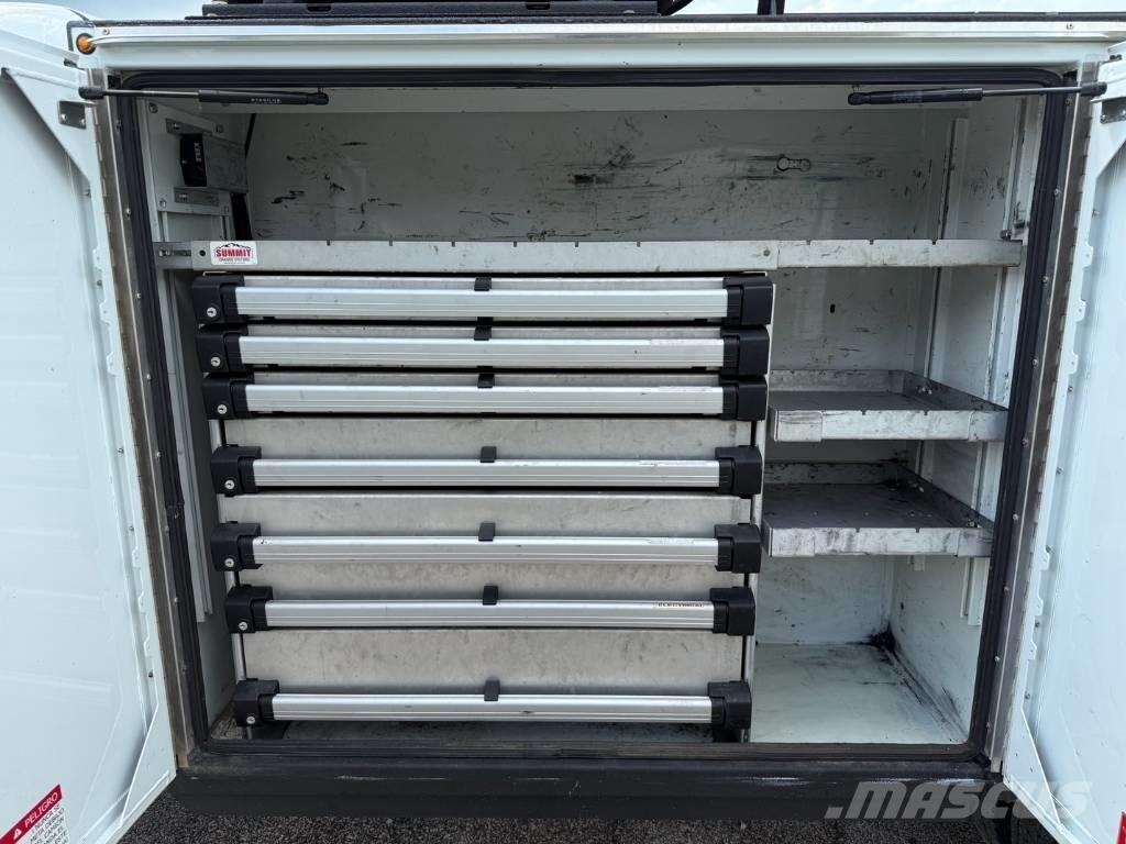 RAM 5500 TRADESMAN Kommunal-Sonderfahrzeuge