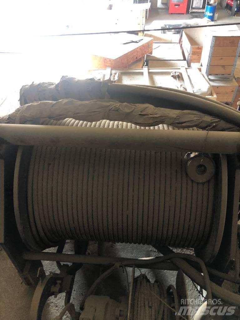 Liebherr LR1160 Masten