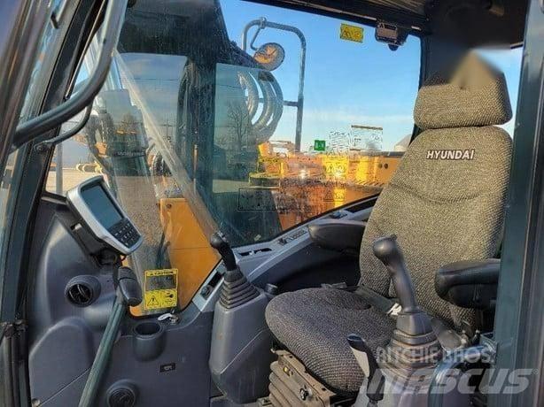 Hyundai HX130 Raupenbagger