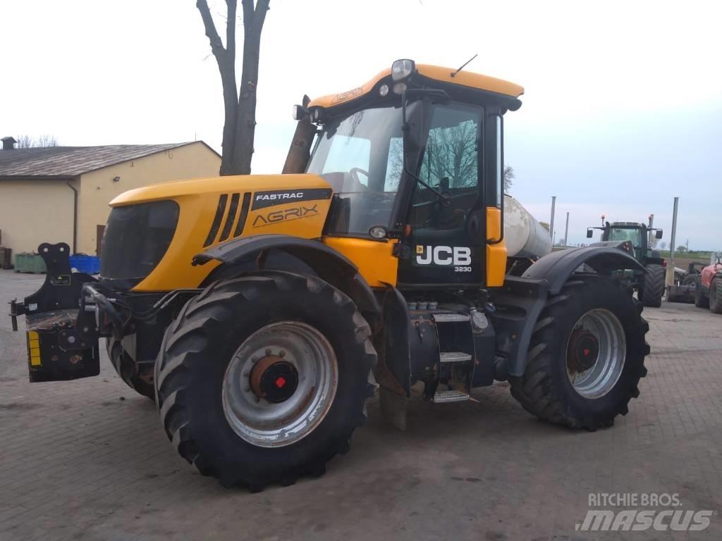 JCB Fastrac 3230 Traktoren