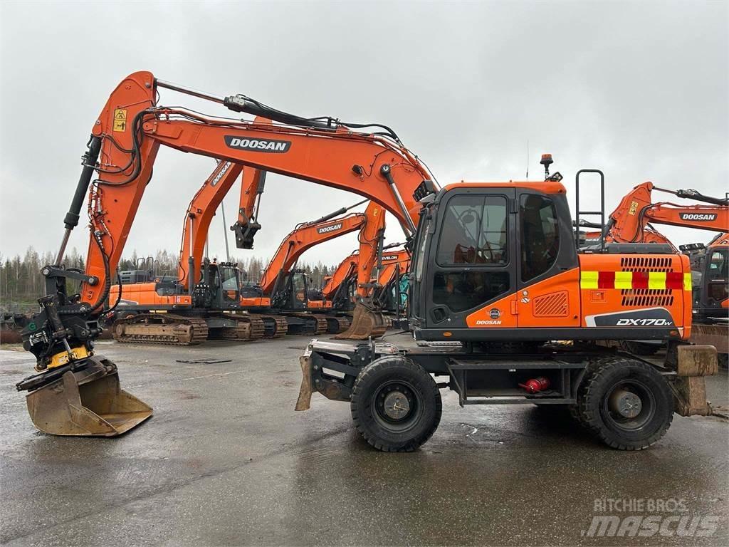 Doosan DX170W-5 Raupenbagger