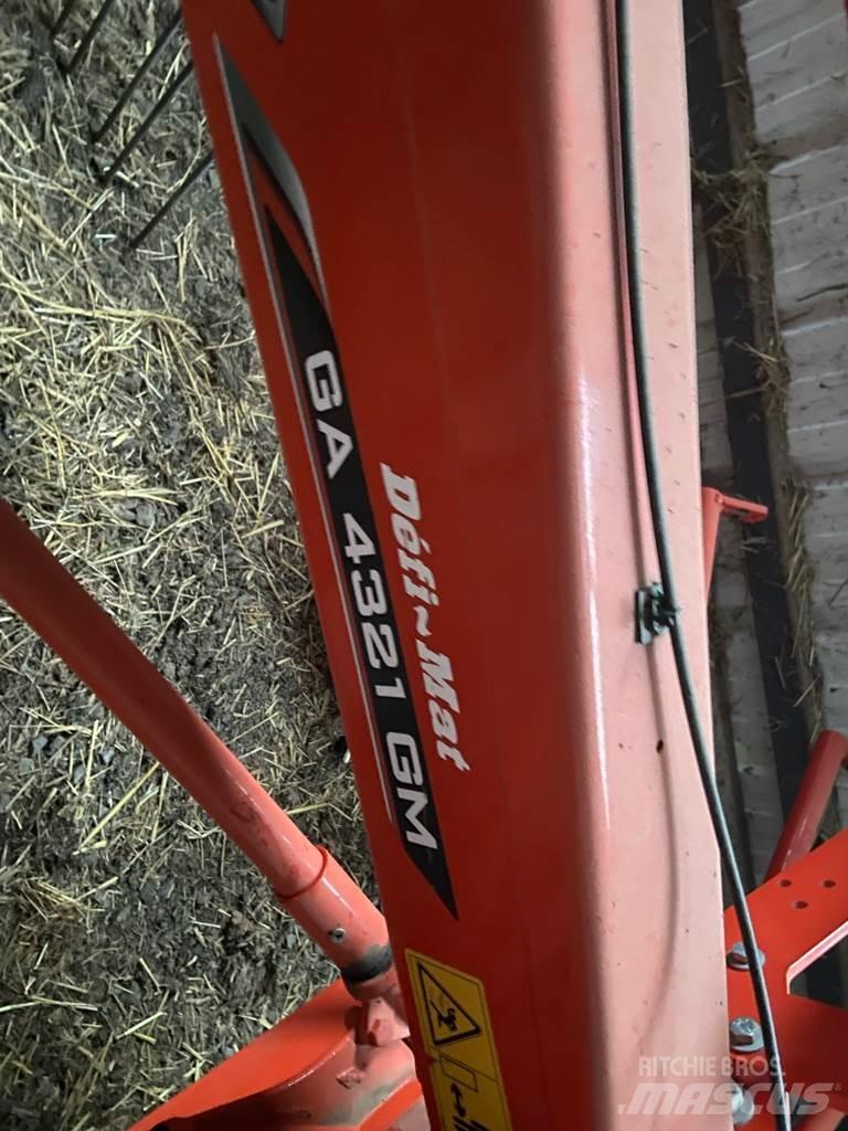 Kuhn GA4321 Schwader