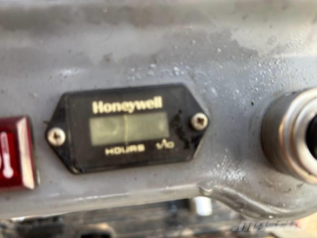 Takeuchi TB 210 R Minibagger < 7t