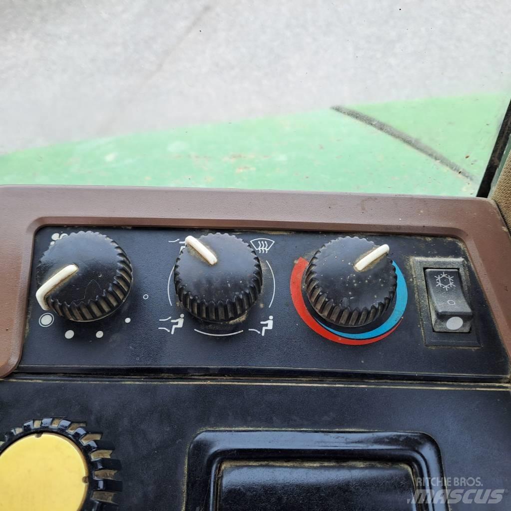 John Deere 7700 Traktoren
