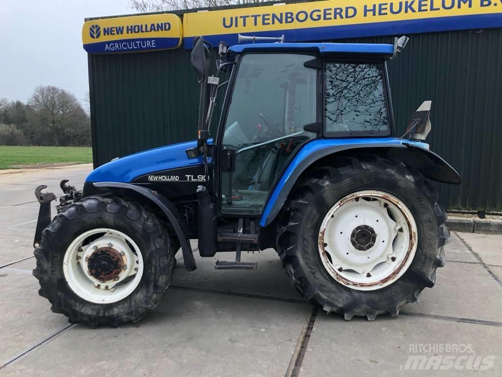 New Holland TL 90 Traktoren