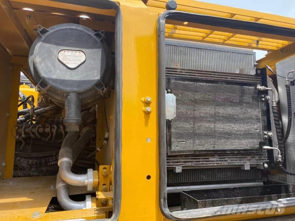 Sany SY 215 C Raupenbagger