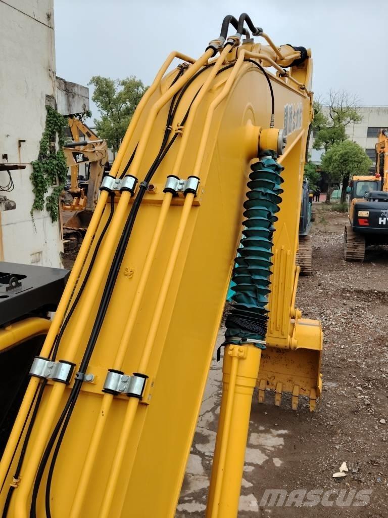 Komatsu PC 200-8 Raupenbagger