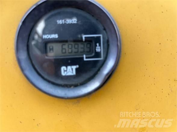 CAT D4G Bulldozer