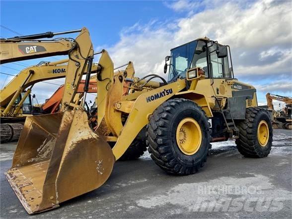 Komatsu WA320 Radlader