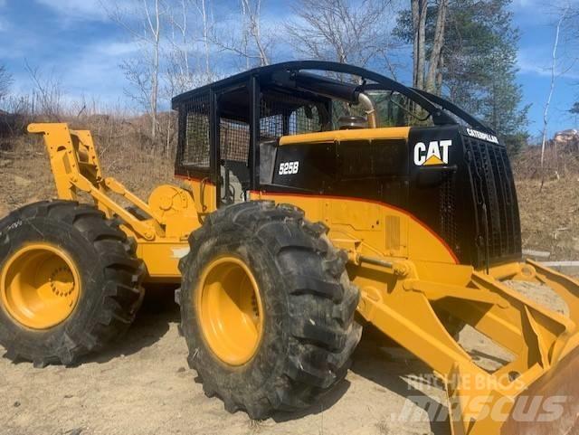 CAT 525B Stammholzschlepper