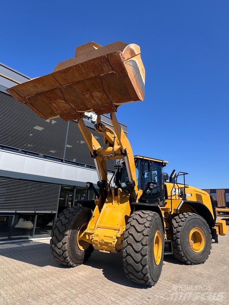 CAT 966 Radlader