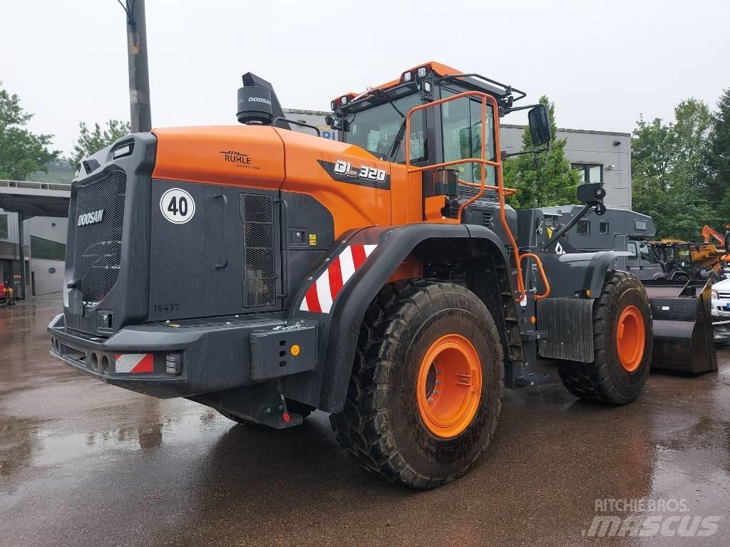Develon DL 320-7 Radlader