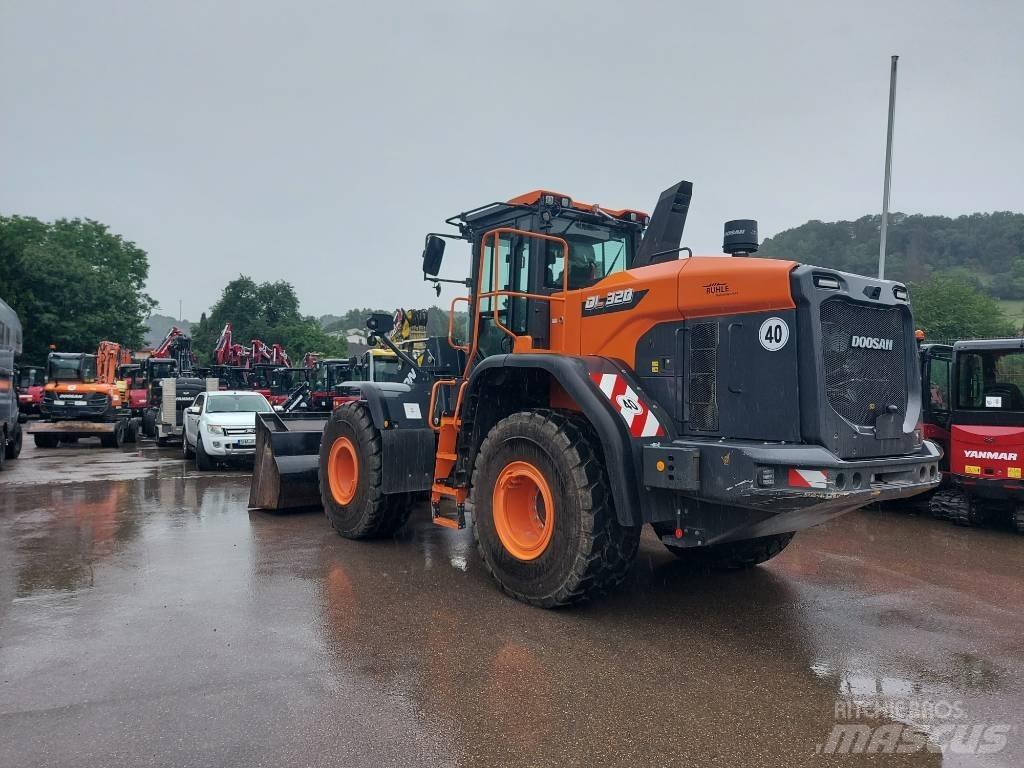 Develon DL 320-7 Radlader