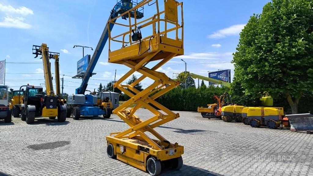 Haulotte Compact 8 Scheren-Arbeitsbühnen