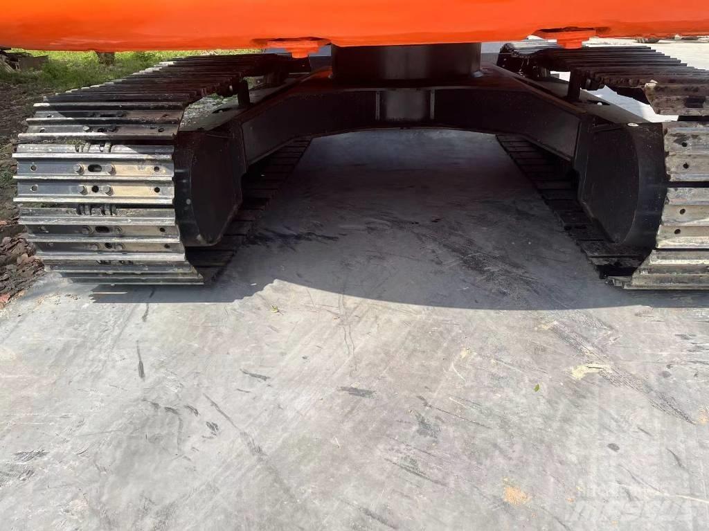 Hitachi ZX 70 Raupenbagger