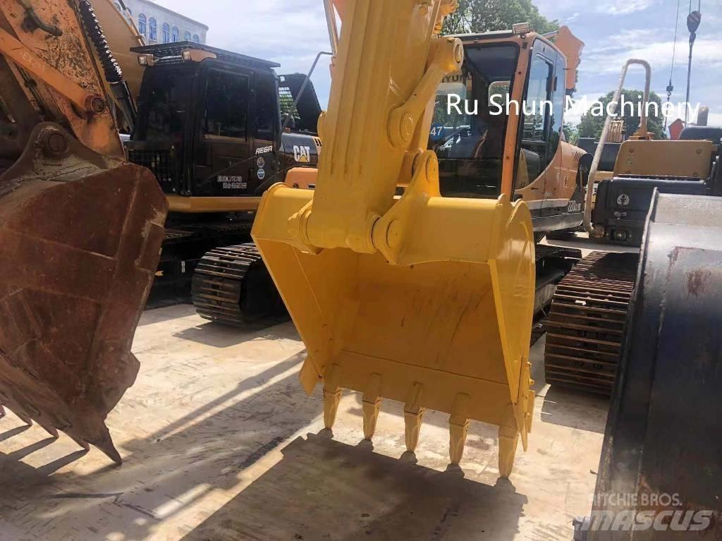 Komatsu PC220-7 Raupenbagger