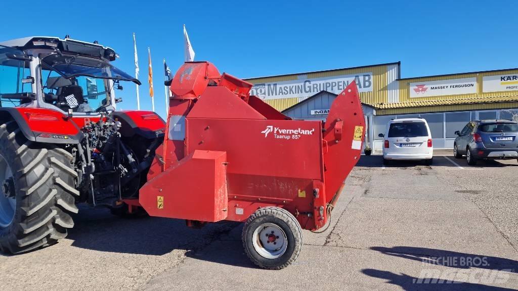 Kverneland 853 Ballenschredder, -schneider und -wickler
