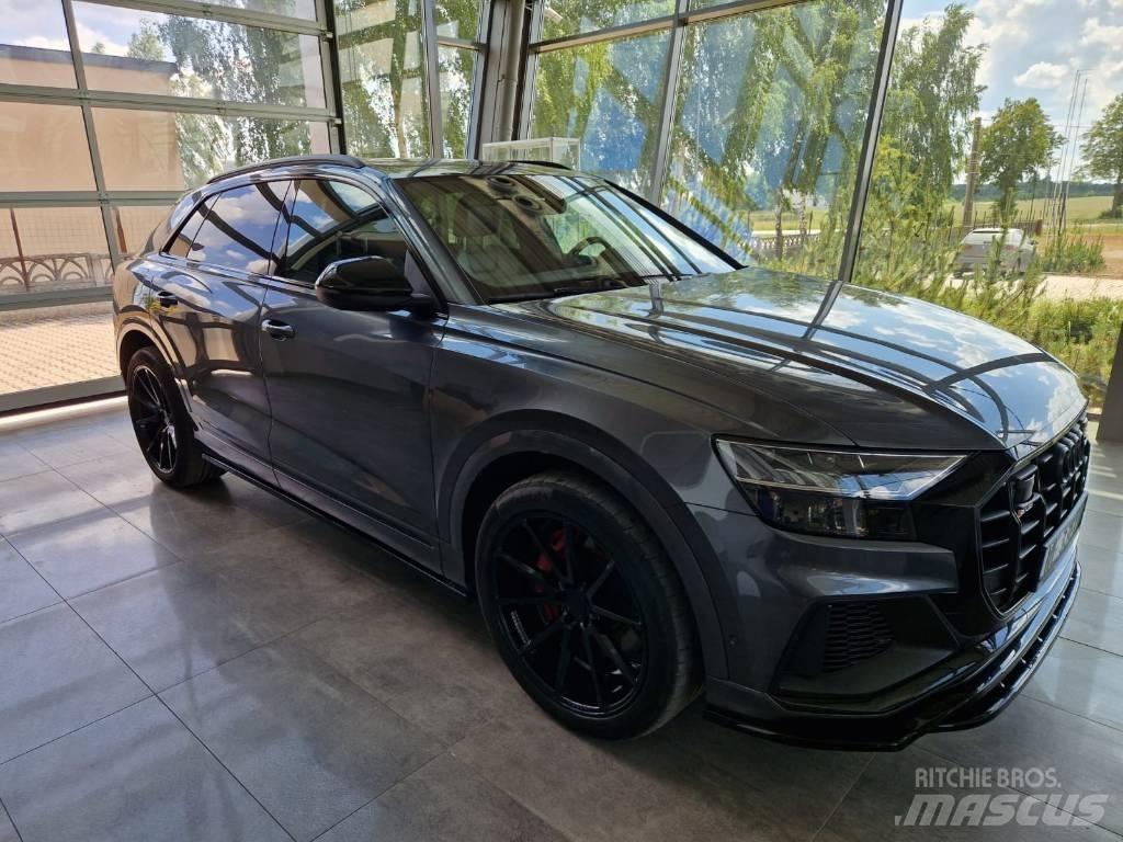 Audi SQ8 PKWs
