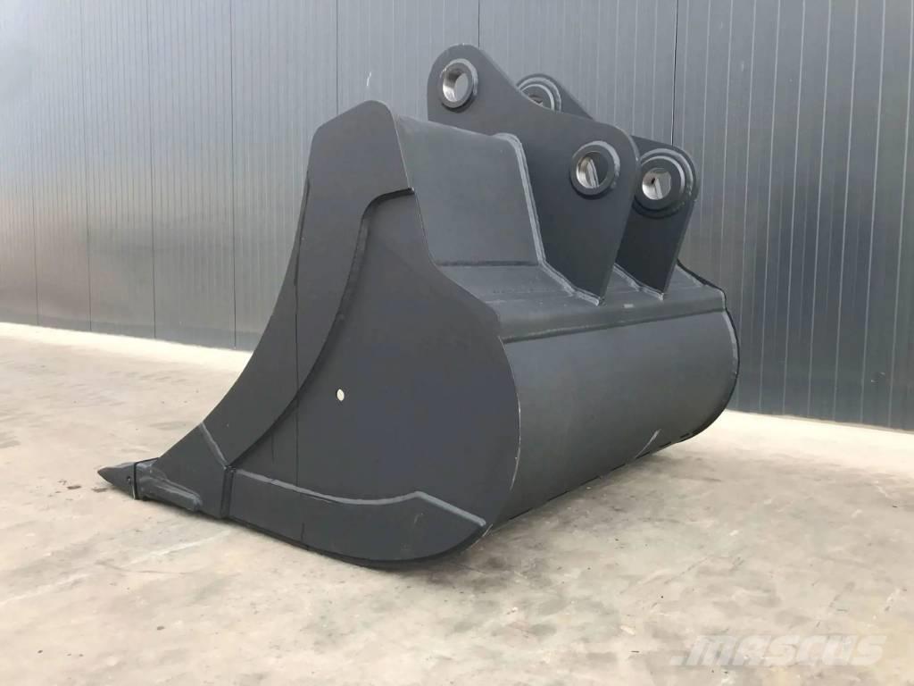 Komatsu PC228 Schaufeln