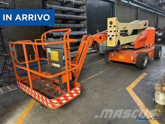 JLG E450AJ Gelenkteleskoparbeitsbühnen