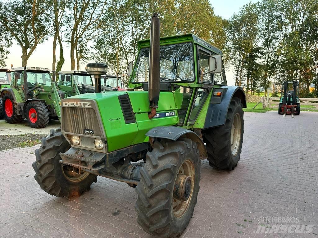 Deutz DX90 Traktoren