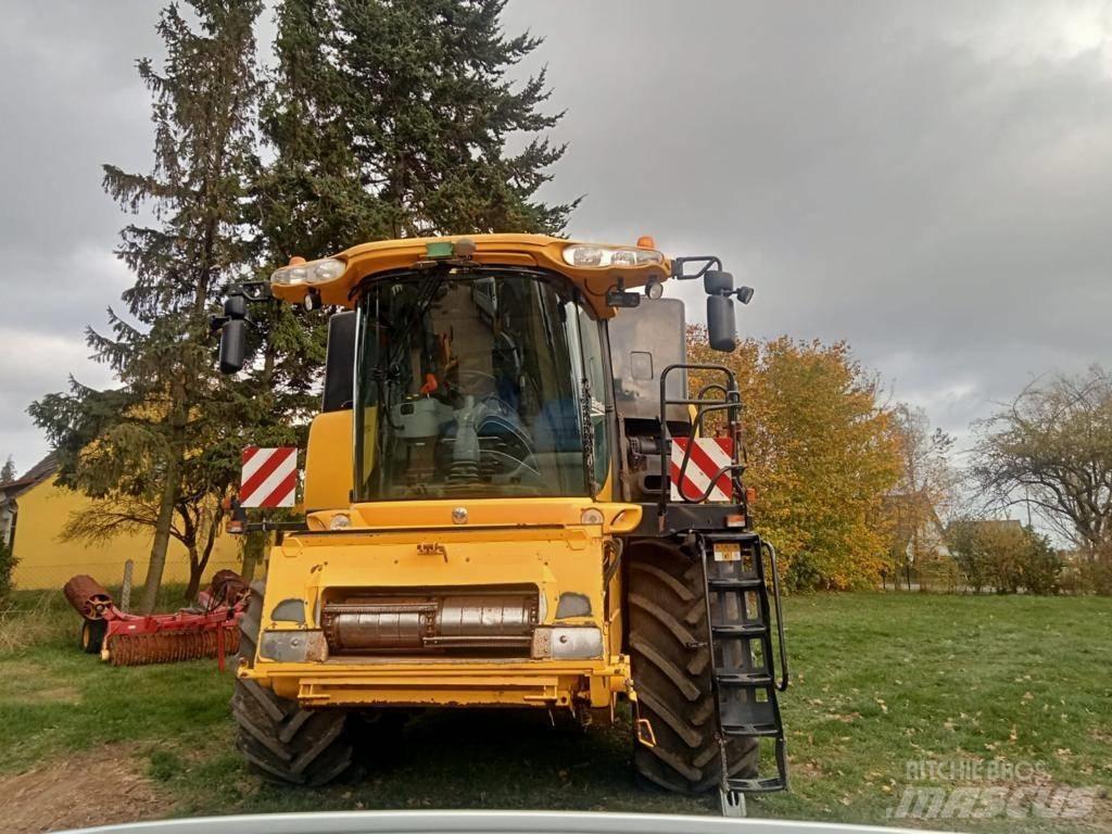New Holland CR 9080 Mähdrescher