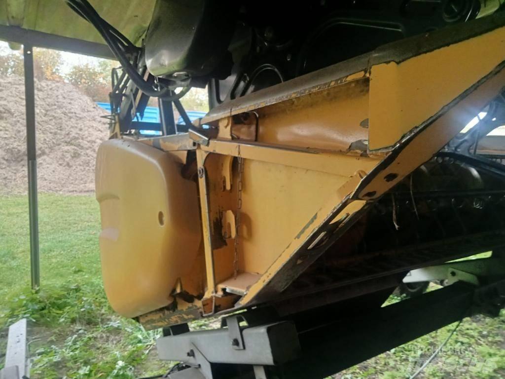 New Holland CR 9080 Mähdrescher