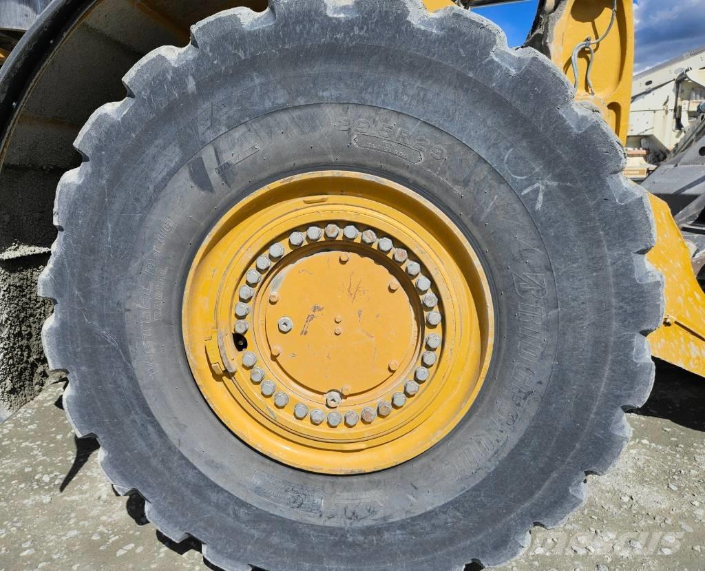 CAT 982 M Radlader
