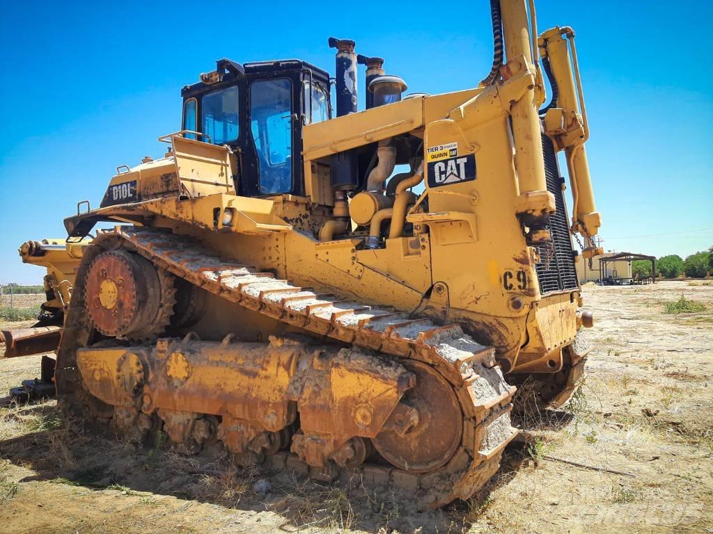 CAT D10 Bulldozer