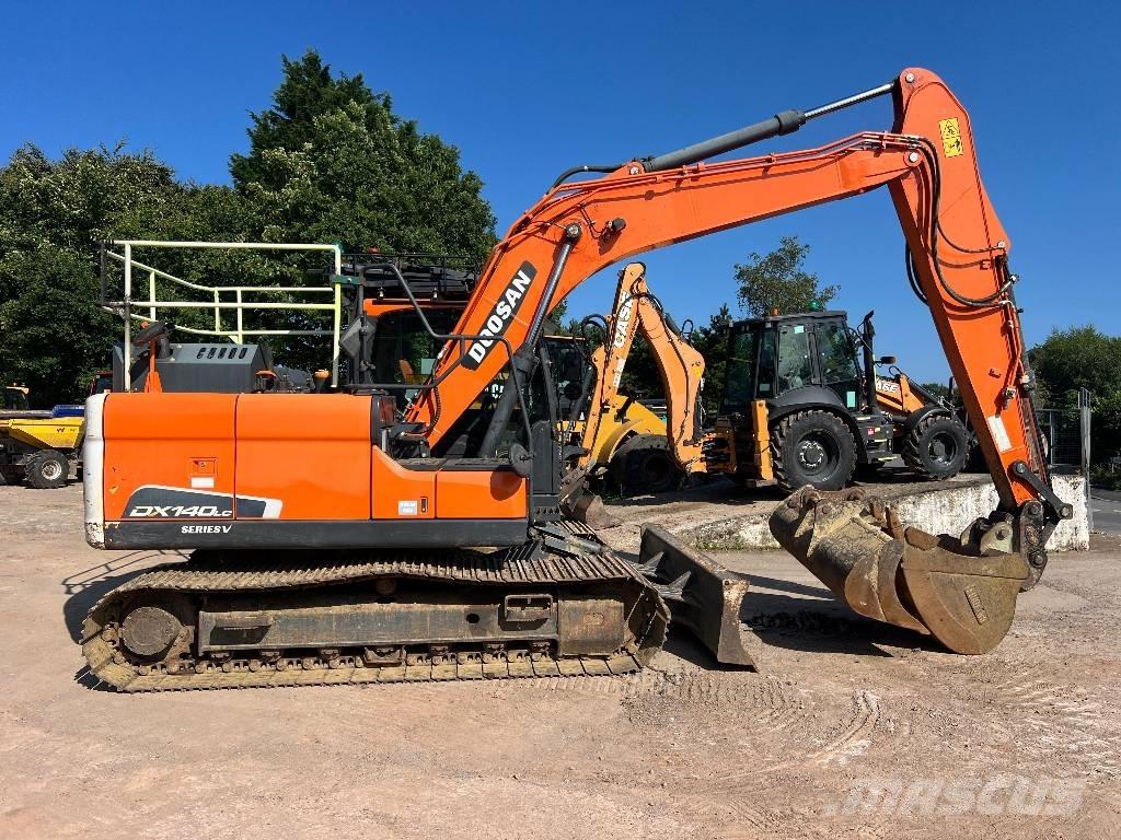 Doosan DX140LC-5 Raupenbagger