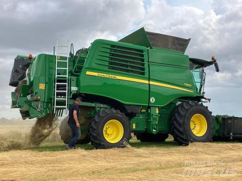 John Deere T 560 i Mähdrescher