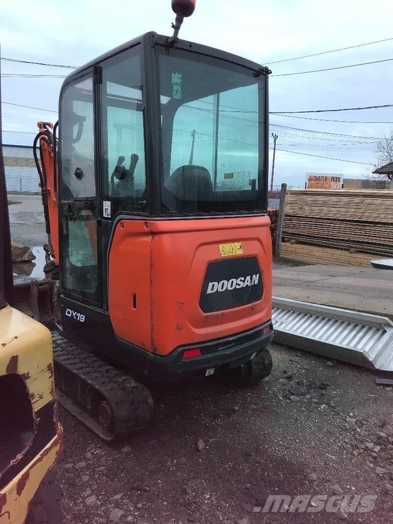 Doosan DX 19 Minibagger < 7t