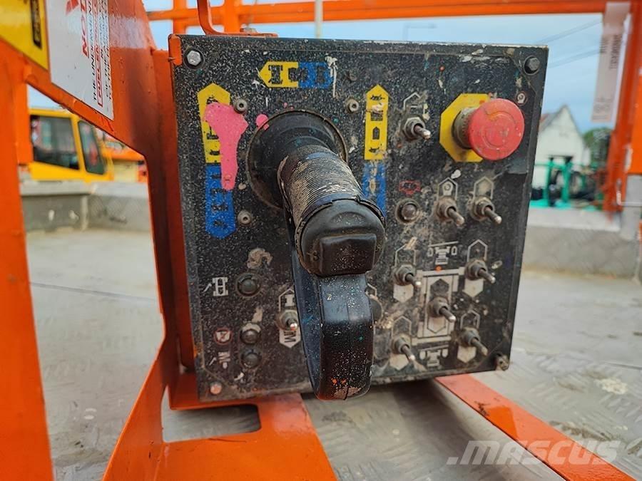 Snorkel S2755RT Scheren-Arbeitsbühnen