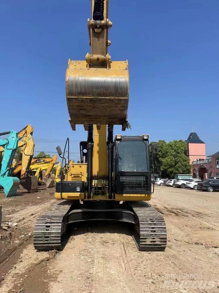CAT 323 D Raupenbagger