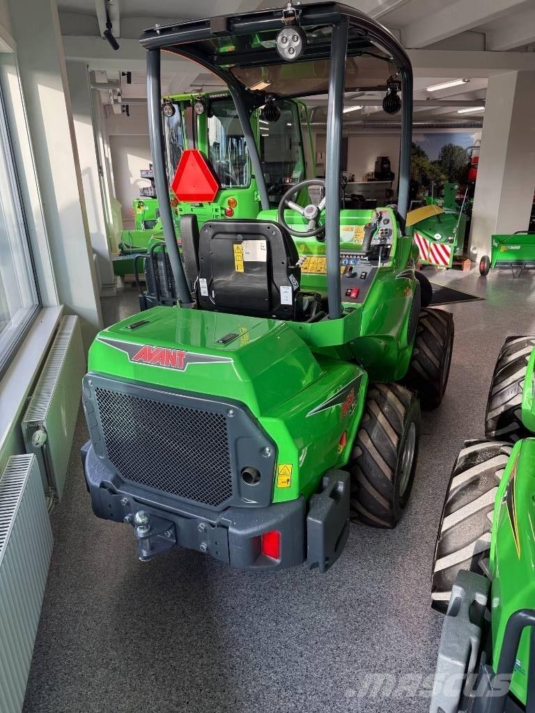 Avant 528 Kompaktlader