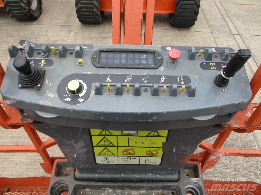 JLG 450 AJ (868) Kompakte selbstfahrende Hebebühnen