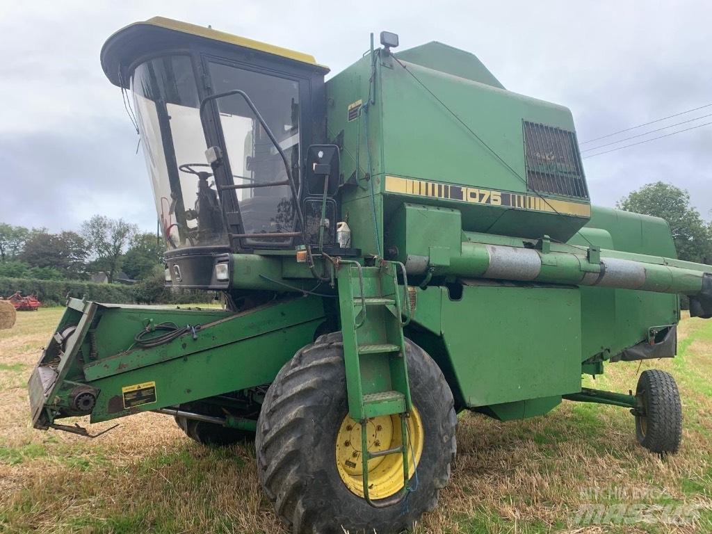 New Holland 1075 Mähdrescher