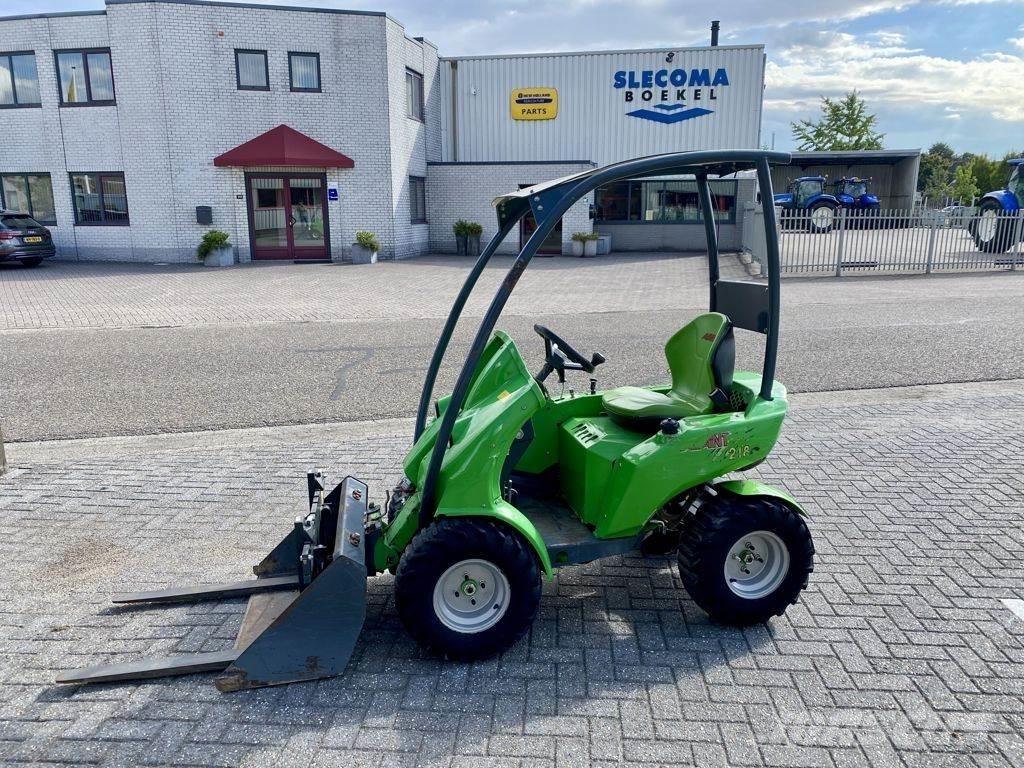 Avant 218 Radlader