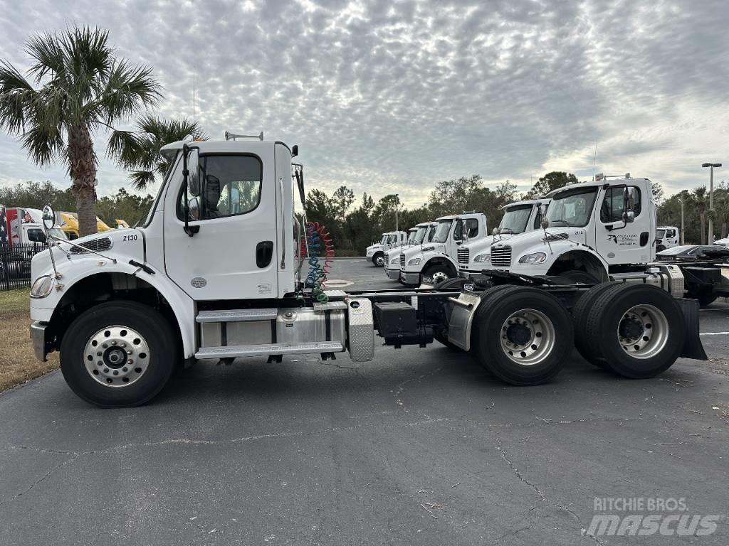 Freightliner M2 Sattelzugmaschinen