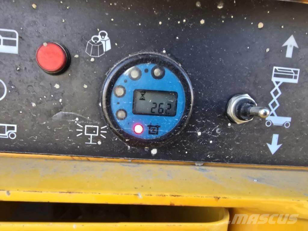 Haulotte Compact 14 Scheren-Arbeitsbühnen
