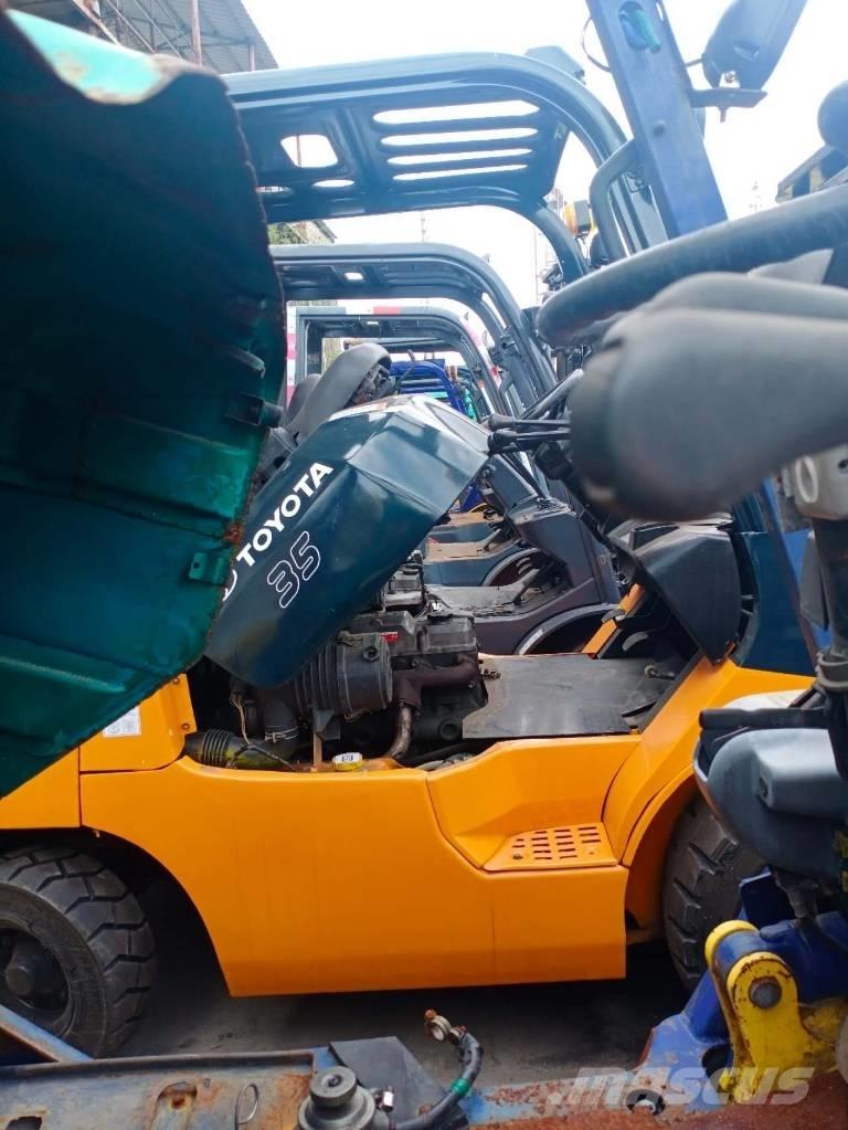 Toyota FD 35 Diesel heftrucks
