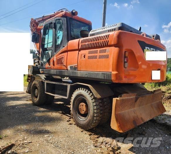 Doosan DX 210 W Mobilbagger