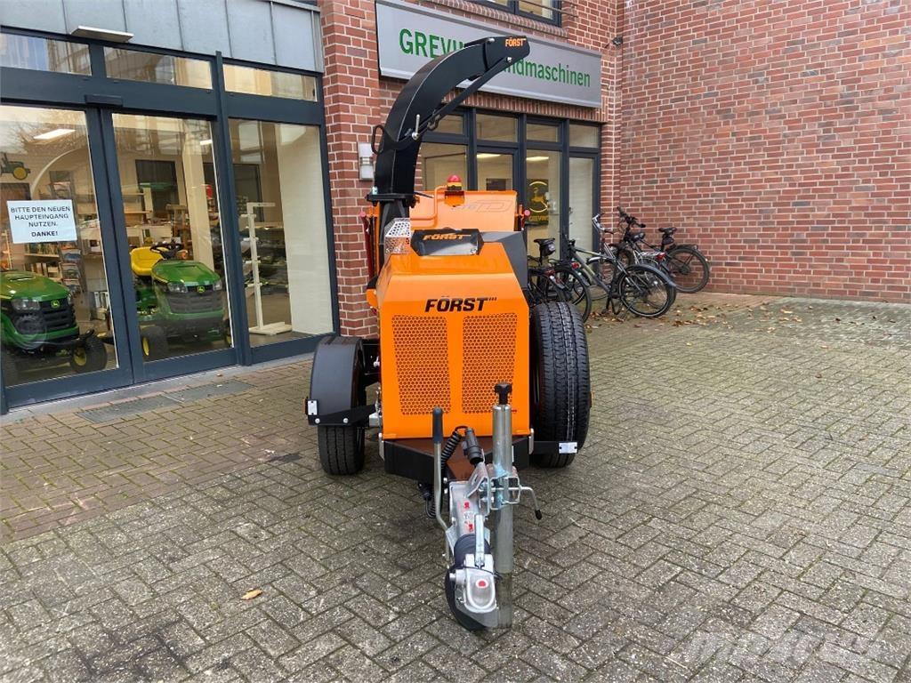  Först ST6D.24 Selbstfahrende Häcksler