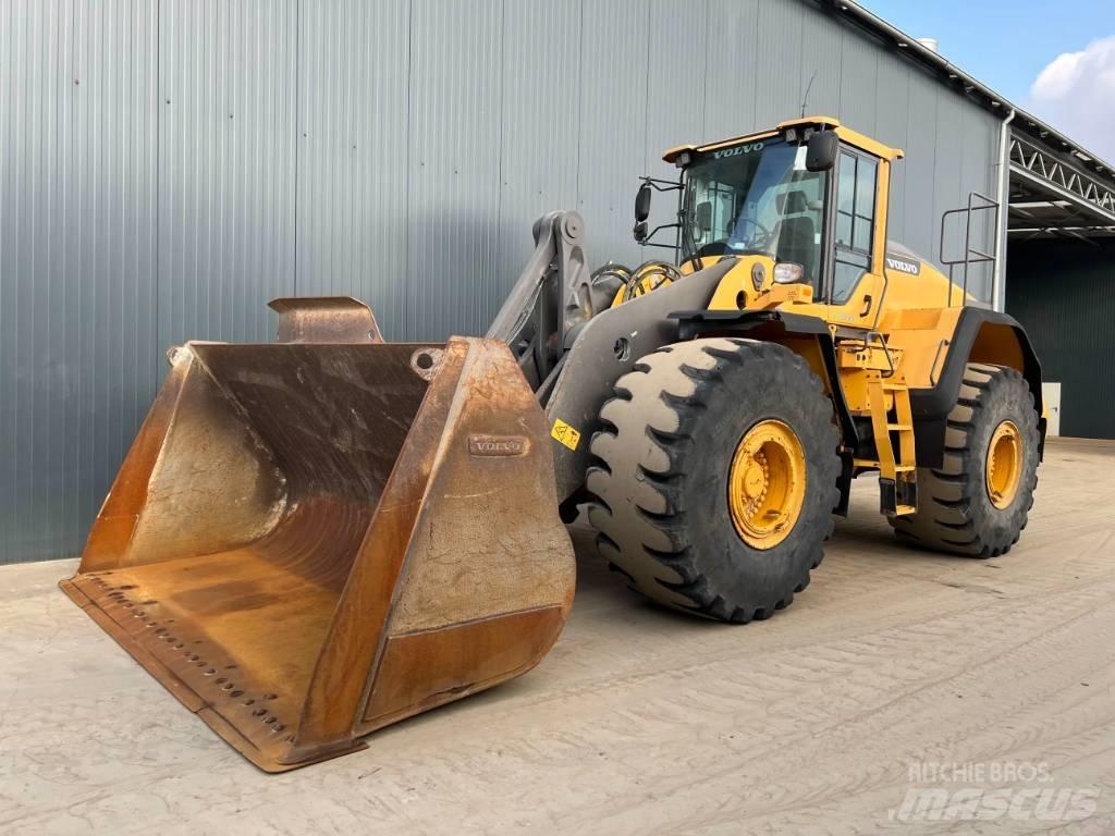 Volvo L220H Radlader
