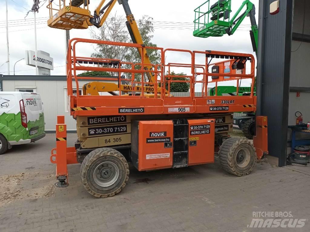 JLG 330 LRT Scheren-Arbeitsbühnen