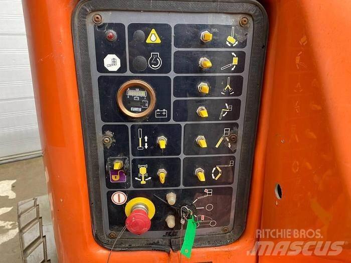 JLG E400AJP Gelenkteleskoparbeitsbühnen