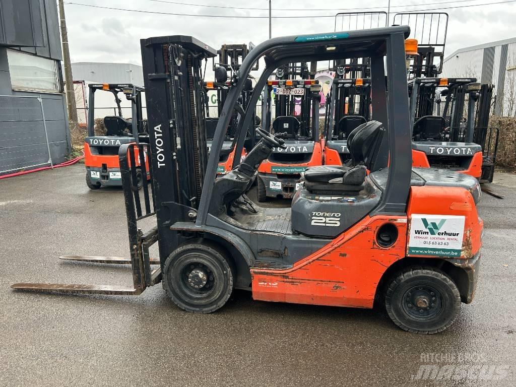 Toyota 02-8 FDF 25 Diesel heftrucks